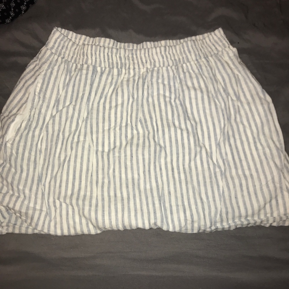 L lush skirt. Never Worn
